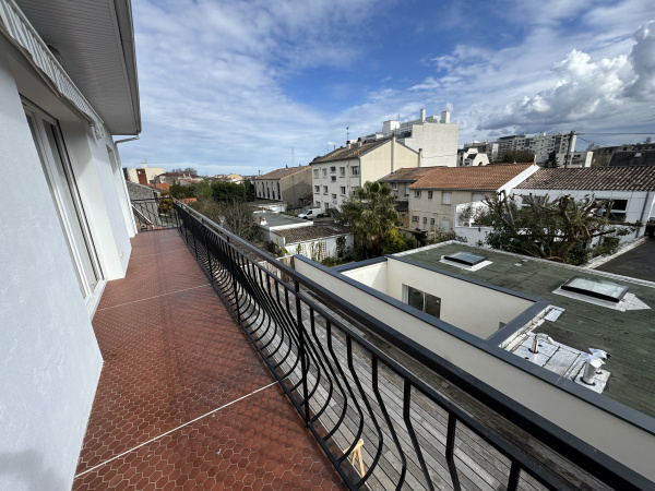Offres de vente Appartement Bordeaux 33000